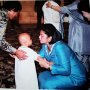 Sebelum Divonis Idap Kanker, Ini Foto-foto Ani dengan Pejuang Kanker Anak
