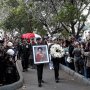 Iringan Lagu Gugur Bunga, Keluarga Tabur Bunga ke Liang Lahat Ani Yudhoyono