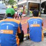 Cerita Porter Stasiun Surabaya Gubeng Menanti Rezeki di Musim Mudik