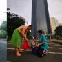 Jakarta Sepi Ditinggal Mudik, Warga Foto hingga 'Cuci Baju' di Tengah Jalan