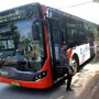 Bus TransJakarta Gratis Disediakan untuk Mengantar Jemaat Natal Katedral