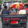 Nostalgia Mobil Bak Terbuka Jadi Angkutan Sapu Jagat Masyarakat Desa