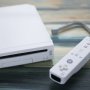 Nintendo Wii Berlapis Emas 24 Karat untuk Ratu Elizabeth Dilelang