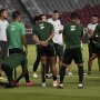Alasan Simon McMenemy Gunakan Formasi 3-4-3 di Timnas Indonesia
