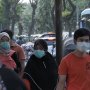 Awas Terpapar Polusi, Ini 4 Manfaat Pakai Masker Mulut