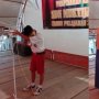 Nyanyi untuk Ayah yang Wafat, Bocah Nangis di Panggung Acara Perpisahan SD