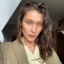 Disebut Paling Cantik di Dunia, Begini Bella Hadid Tampil Tanpa Makeup