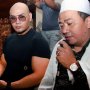 Momen Deddy Corbuzier Laksanakan Shalat Jumat Pertama Kali