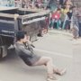 Joget hingga Bergelayut di Mobil, Penyanyi Ini Mendadak Viral