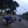 Kocak Abis, Balapan Antar Penjual Pentol Ini Seseru Balap MotoGP