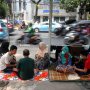 Pencari Suaka di Trotoar Kebon Sirih Senang akan Dipindah ke Islamic Center
