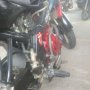 Tak Sadar, Pria Ini Cari Knalpot Motornya yang Jatuh Entah Di Mana