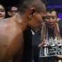 Kemenangan Petinju Tibo Monabesa Jadi Kado Ultah Menpora