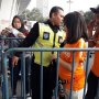 Hamil Tua, Laras Rela Desak-desakan di SUGBK Demi Nonton Persija