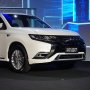 Lewat GIIAS 2019, Ini Harga Resmi Outlander PHEV dan Eclipse Cross