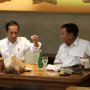 Beraninya Orang Ini Pegang Kepala Presiden, Sudah 2 Periode Pula!