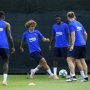 Latihan Perdana di Barcelona, Antoine Griezmann Dua Kali Kena Kolong