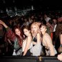 Cara Menarik Perhatian Member BLACKPINK, Termasuk Gaya Rambut Berantakan