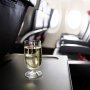 Bukan Wine, Ini Jenis Minuman yang Cocok Dikonsumsi di Pesawat