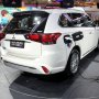 Mitsubishi Gandeng PLN untuk Pasang Charger Mobil Listrik di Rumah