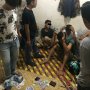 Gerebek Rumah yang Digunakan Untuk Berjudi, Satu Oknum Polisi Diamankan