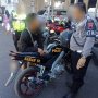 Pasang Stiker "Teman Polisi" di Motor, Orang Ini Malah Diciduk Petugas