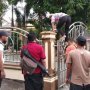 Digeledah KPK, Petugas Buka Paksa hingga Panjat Pagar Rumah Gubernur Nurdin