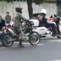 Salut, Rombongan Moge Terobos Lampu Merah, Pemotor TNI Tetap Antre