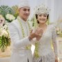 Resepsi Pernikahan Siti Badriah Usung Tema Hutan