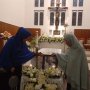 Viral! Dua Wanita Berjilbab ke Gereja, Melayat Pastor Adolf Heuken