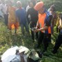 Sibuk Hitung Uang di Atas Rel, Juru Parkir Tewas Tersambar Kereta Api
