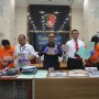 Ini Barang Bukti Kasus Penipuan Online Sindikat Internasional