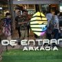 Band Naif Meriahkan Perayaan 1 Tahun De Entrance Arkadia