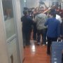 3 Jam Geledah Ruang Kerja Anggota DPR dari PDIP, KPK Bawa Dua Koper