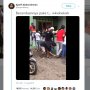 Lelaki Ini Gunakan Kotoran Hewan Kerjai Temannya