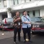 Dua Mobil Era Soeharto Jadi Spot Foto Tamu Undangan