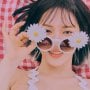 Wendy Red Velvet Pakai Kacamata Bunga Daisy, Harganya Ternyata Murah