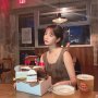 5 Inspirasi OOTD Ramput Cepol ala Lee Hyeri, Manisnya Gak Ada Obat!