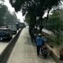 Masuk Jalur Transjakarta, Pemotor Disuruh Olahraga oleh Petugas