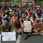 Rasisme yang Dialami Mahasiswa Papua:"Di Papua sudah pakai baju?"