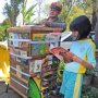 Inovatif, Vespa Disulap Jadi Rak Buku Perpustakaan