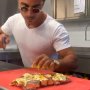 Greget Abis, Begini Jika Salt Bae Main Fruit Ninja