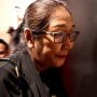 11 Jam Lebih Diperiksa hingga Pindah Ruangan, Tri Susanti Jalan Sempoyongan