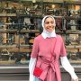 Inilah Pencipta Emoji Hijabers, Pernah Jadi Remaja Berpengaruh Versi Time