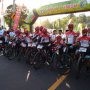 Ribuan Penggemar Sepeda Ramaikan Gowes Nusantara di Pantai Senggigi