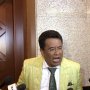 Prihatin Penumpang Bandara Membludak, Hotman Paris: Pak Yuri Tolong Jelasin