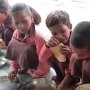 Rekam Siswa SD Makan Roti dan Garam, Wartawan Dituding Terlibat Konspirasi