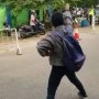 Tak Terima Ditilang, Pemotor di Banjarmasin Keluarkan Jurus Tenaga Dalam