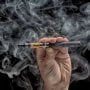 5 Bahaya Vaping yang Perlu Anda Waspadai