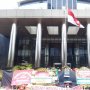 Habibie Wafat, KPK Kibarkan Bendera Merah Putih Setengah Tiang